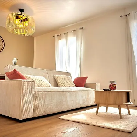 Apartamento La Bohème Du Clocher - Cosy Calme Hyper-centre 2 à 6 Pers *